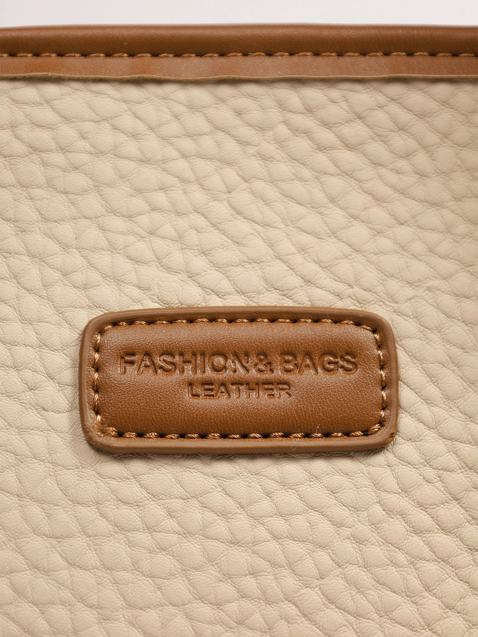 Сумка-тоут с ключницей в ассортименте